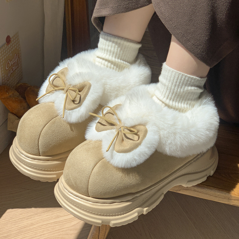 Ciepłe, puszyste kapcie z imit – Soft Sole Booties recenzja i cena